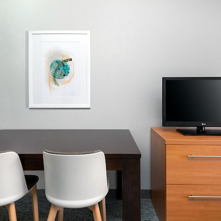 Towneplace Suites Buffalo Airport Чийктоуага Екстериор снимка
