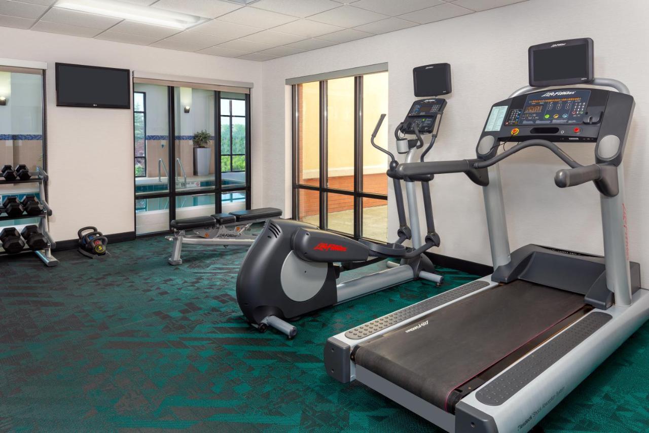 Towneplace Suites Buffalo Airport Чийктоуага Екстериор снимка